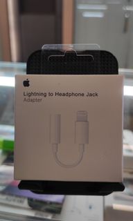 Lightning to Headphone Jack Adapter