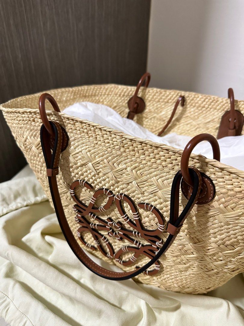 Loewe - Anagram Basket Bag in Iraca Palm & Calfskin (Medium), Luxury