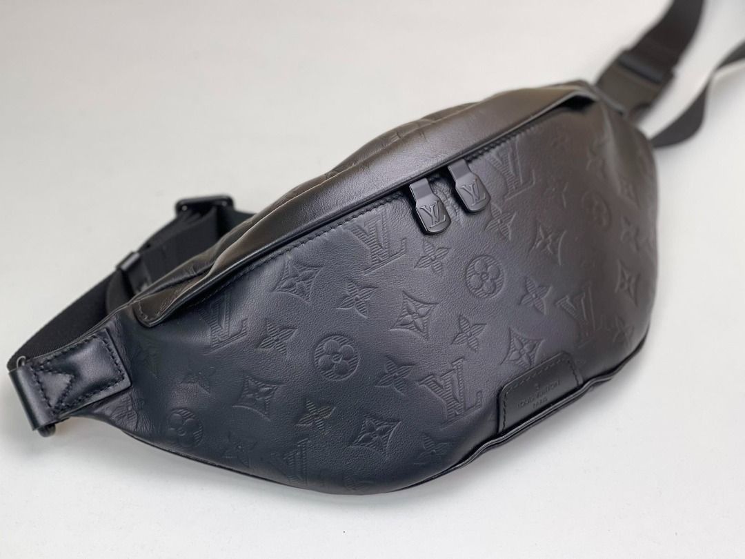 Louis Vuitton M46036 Monogram Discovery Bum Bag PM Belt Bag Black Used