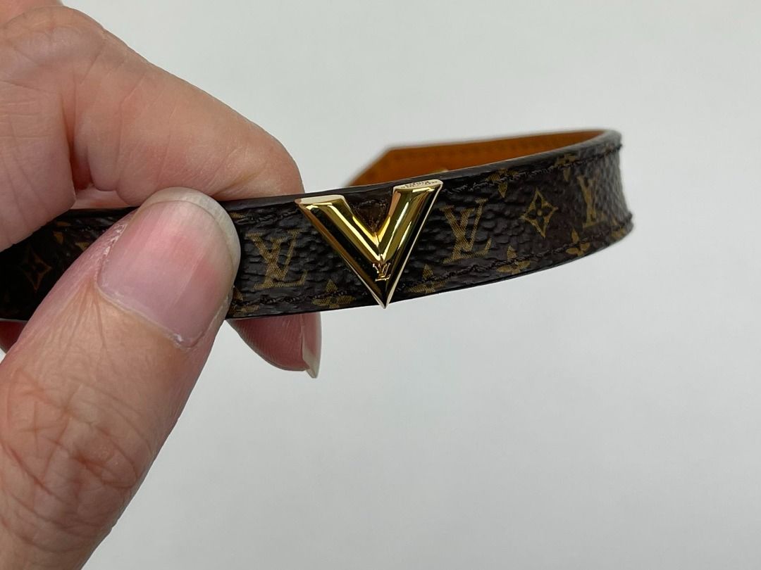 Replica Louis Vuitton Essential V Bracelet Monogram Canvas M6042F for Sale