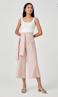 (Category: ) located in . Submitted by lovemybagssg (Listing ID 1235775908, Image 1). Description: .