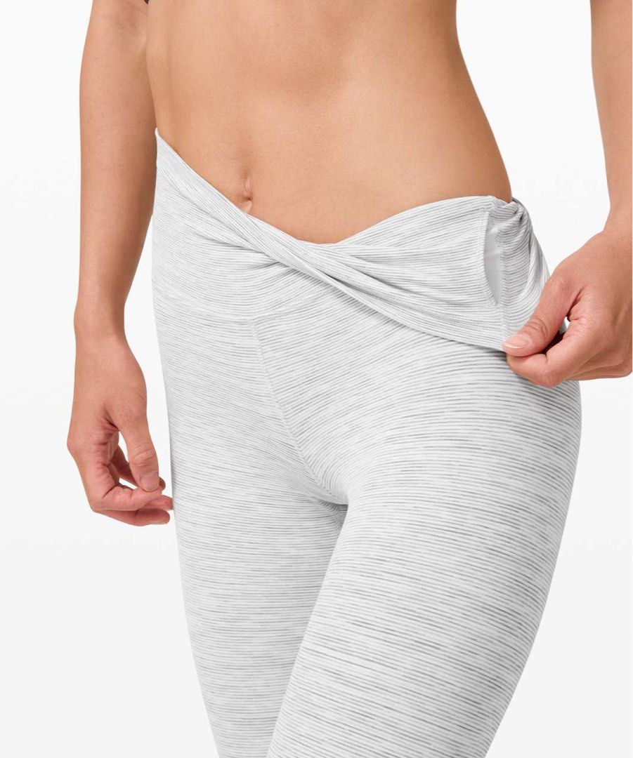 Lululemon Align 25 in Wee Are From Space Nimbus Battleship, Women's  Fashion, Activewear on Carousell