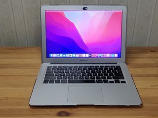 MacBook Air Core i5 8GB RAM 128GB SSD 2017 Laptop