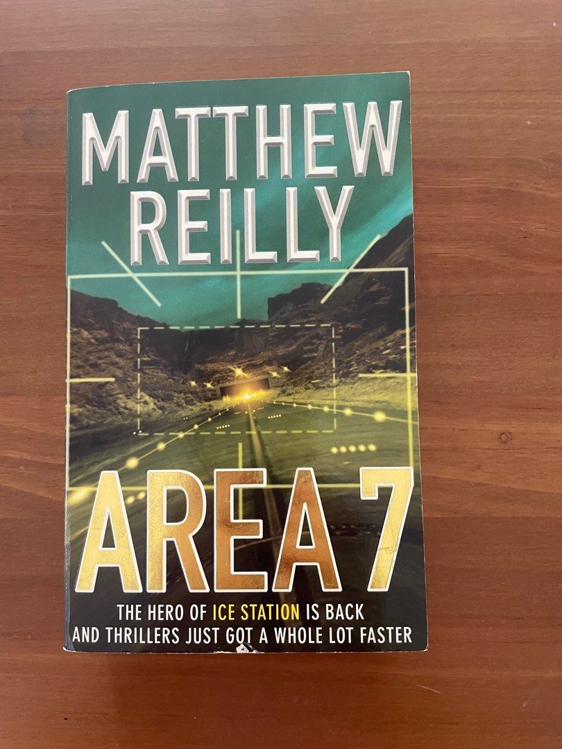 Matthew Reilly The Five Greatest Warriors/ Area 7, Hobbies & Toys