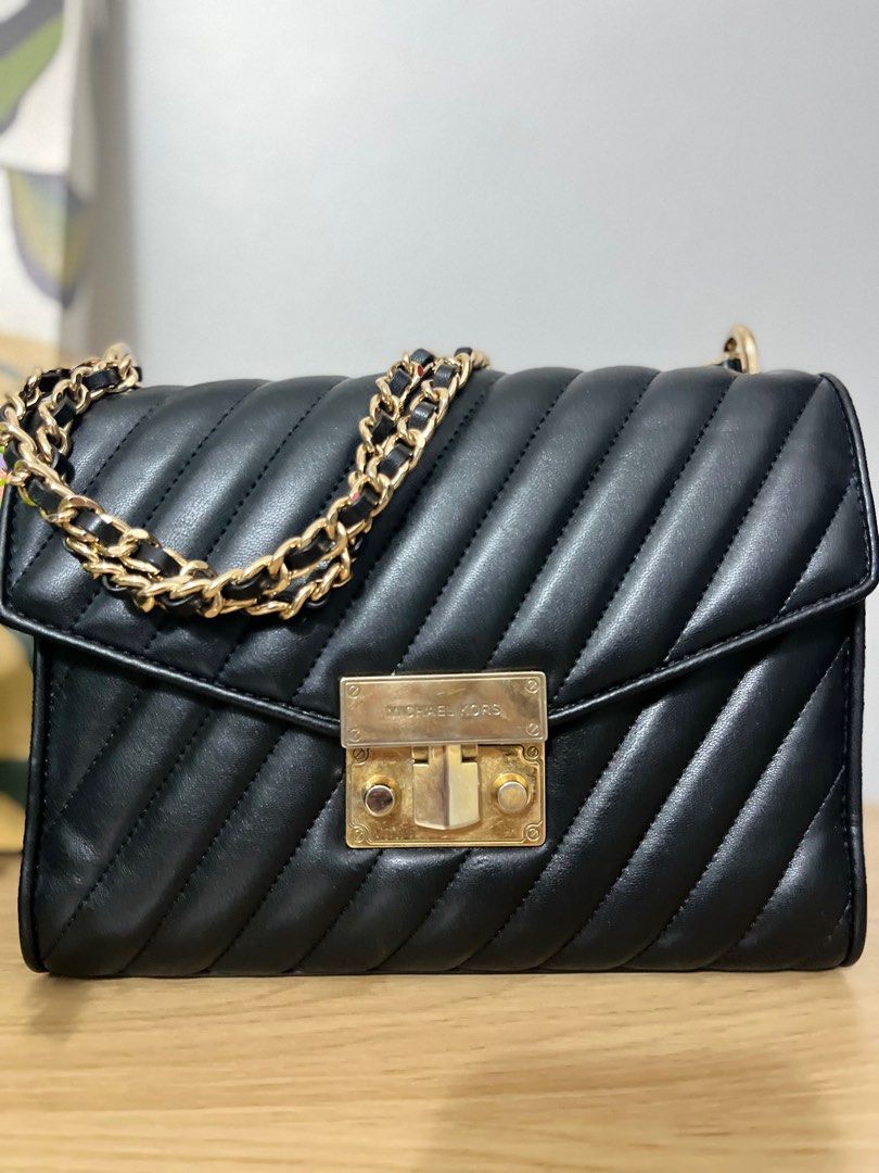 Rose medium sales quilted shoulder bag