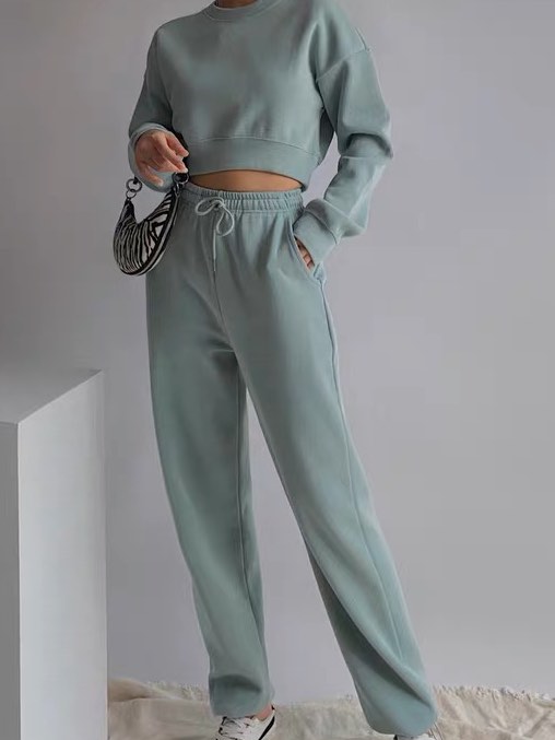 Cropped sweater and deals joggers set
