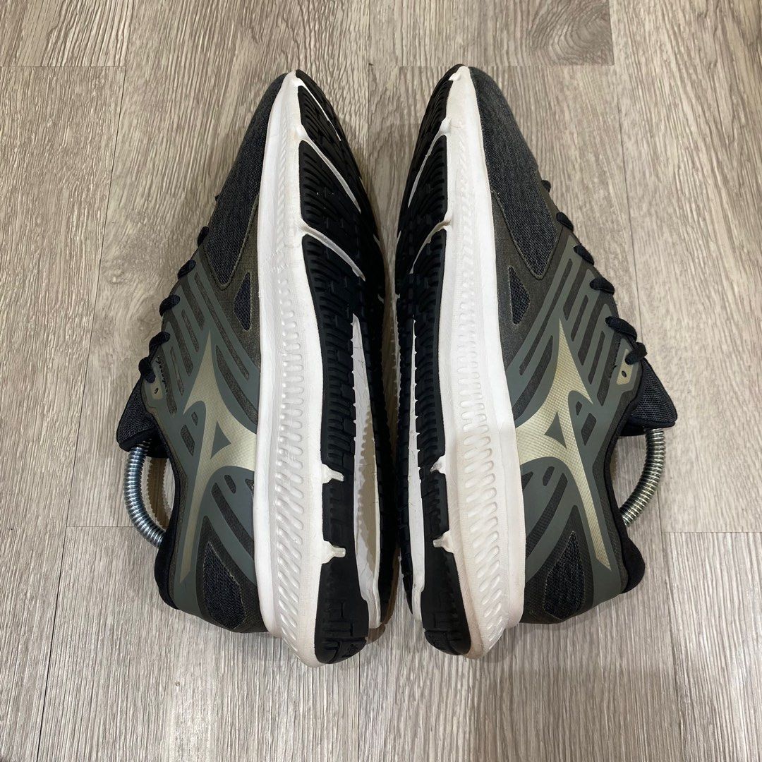 Mizuno ezrun 2 review store