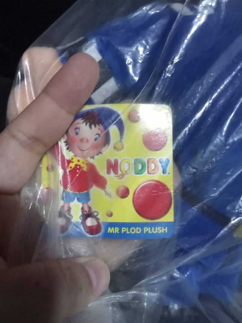Mr plod noddy doll plush bnew rare (Category: Plushies & Soft Toys) located in Muntinlupa City. Submitted by periwinklefairy23 (Listing ID 1235748262, Image 2). Description: rare wd tag.