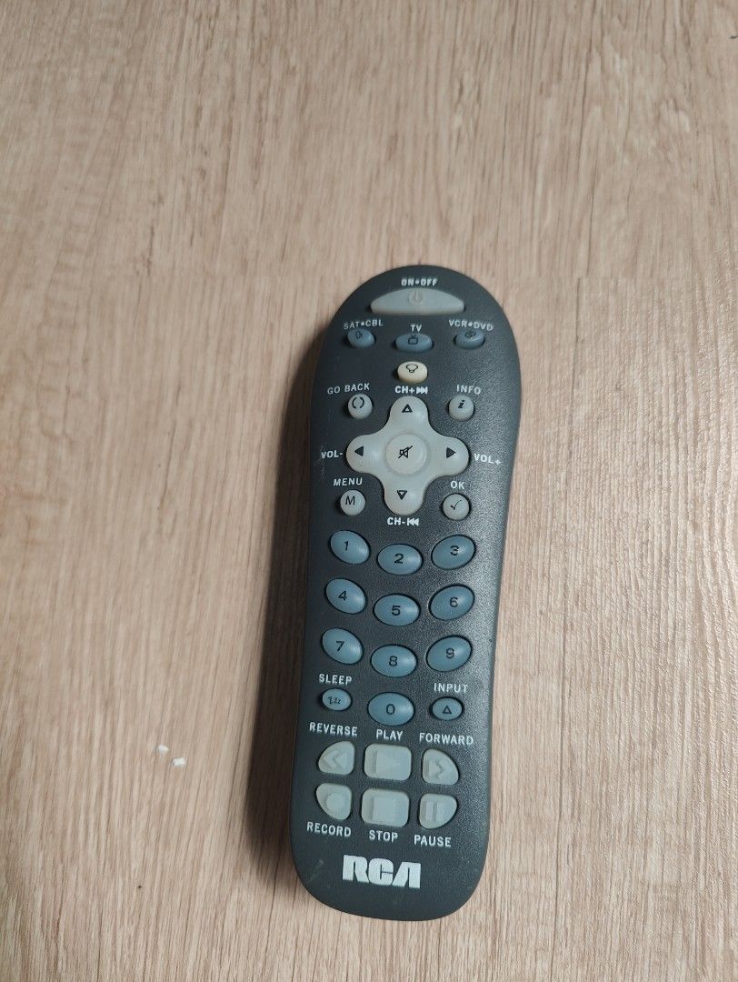 Multipurpose remote control (Category: TV Parts & Accessories) located in Kajang. Submitted by redleaf2 (Listing ID 1235722359, Image 1). Description: Multipurpose remote control.