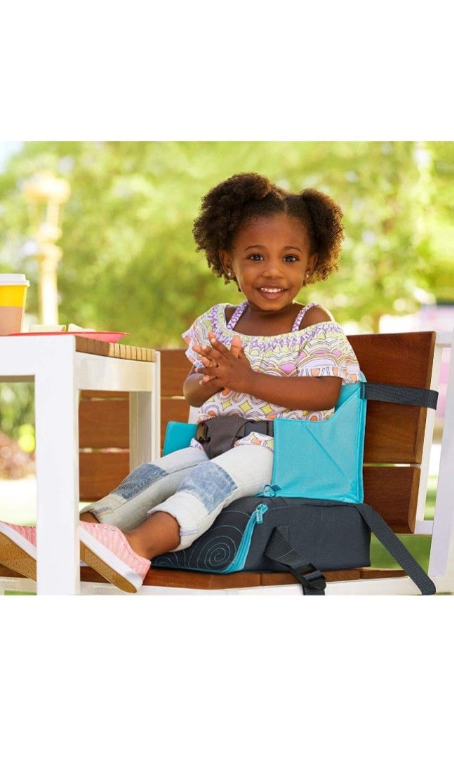 Munchkin travel hot sale child booster seat
