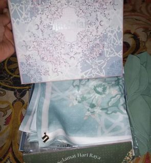 (Category: ) located in . Submitted by __prelovedbymeeee (Listing ID 1235830811, Image 1). Description: .