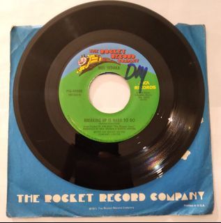 Neil Sedaka || Breaking Up Is Hard To Do b/w Nana's Song Rocket Record Co. PIG-40500 [Pop 7" 45 rpm single]