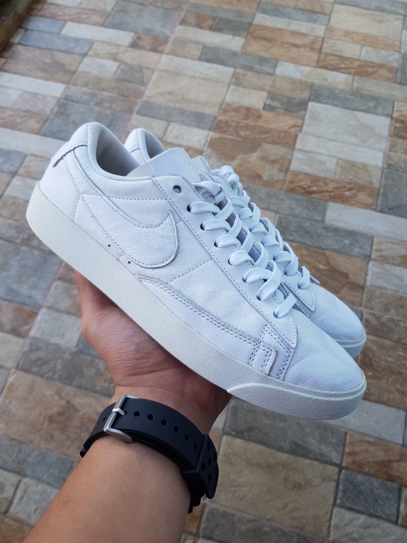 blazer low triple white