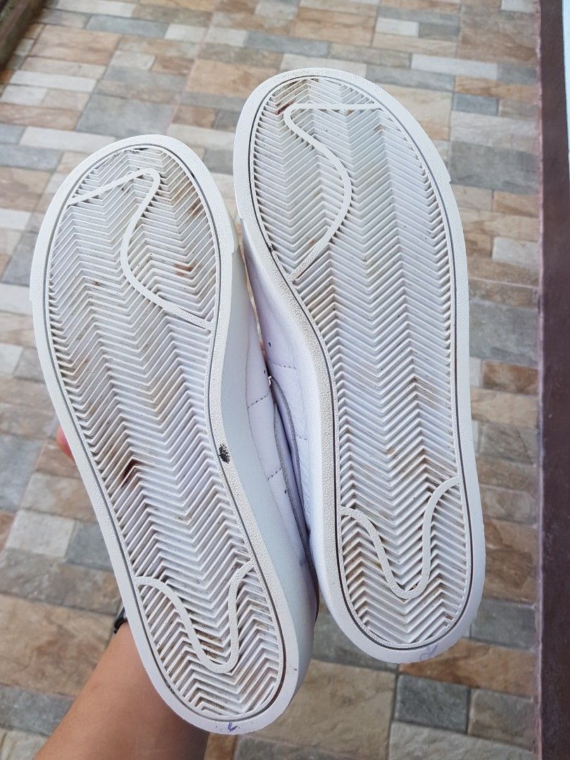 blazer low triple white