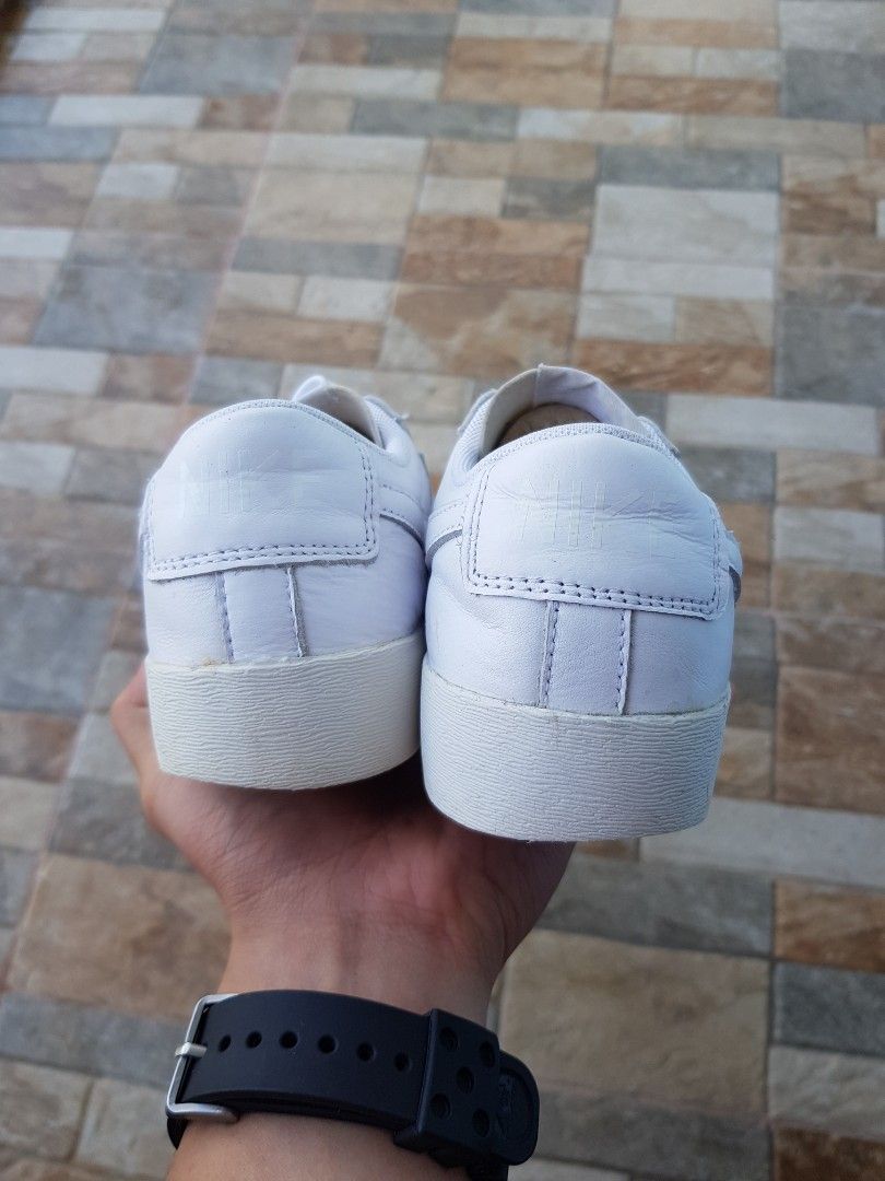 blazer low triple white