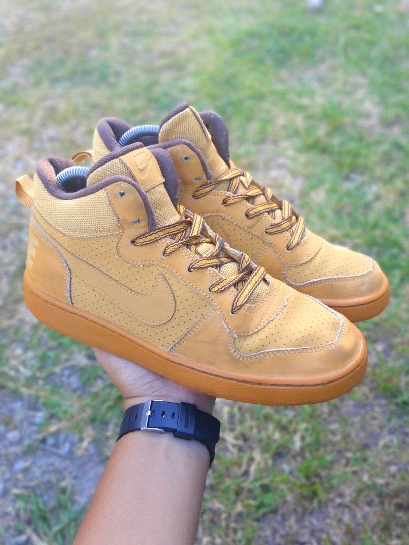 Nike court borough mid sneakers size 6 40