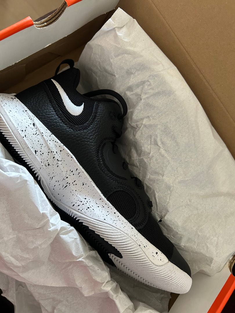 mens nike flyby low 2