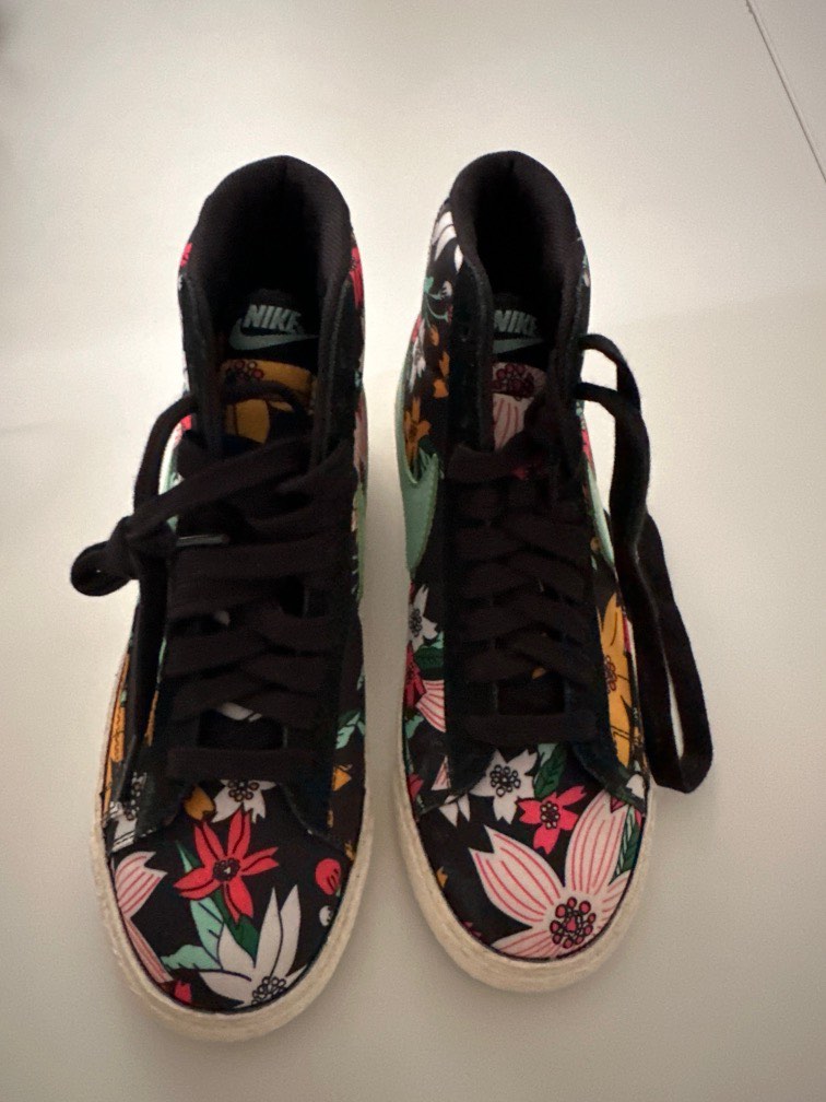 Nike flower sneakers new arrivals
