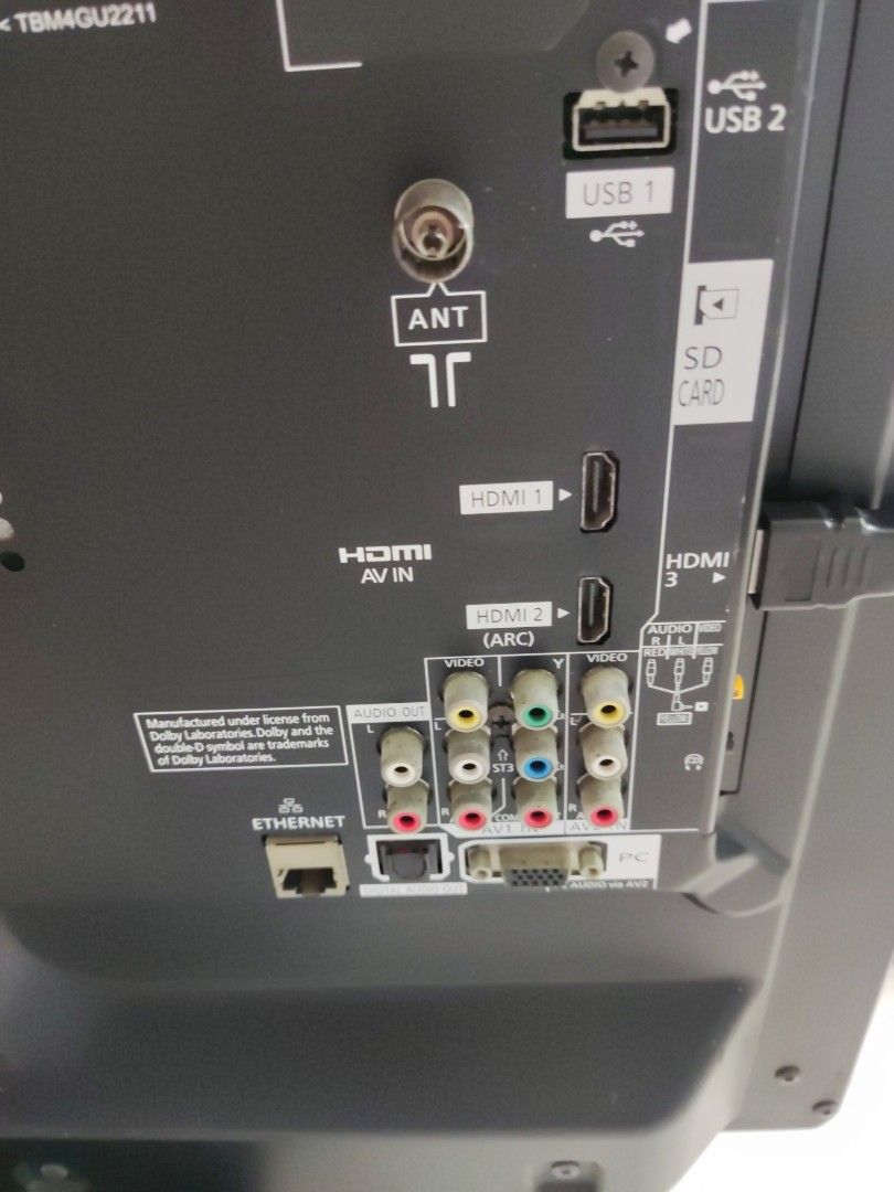 Panasonic viera 32 inch LED TV (Not smart and pls read description), TV & Home Appliances, TV