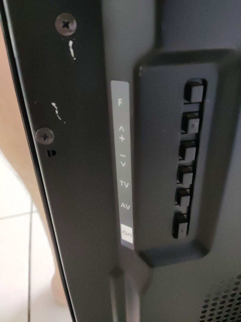 Panasonic viera 32 inch LED TV (Not smart and pls read description), TV & Home Appliances, TV