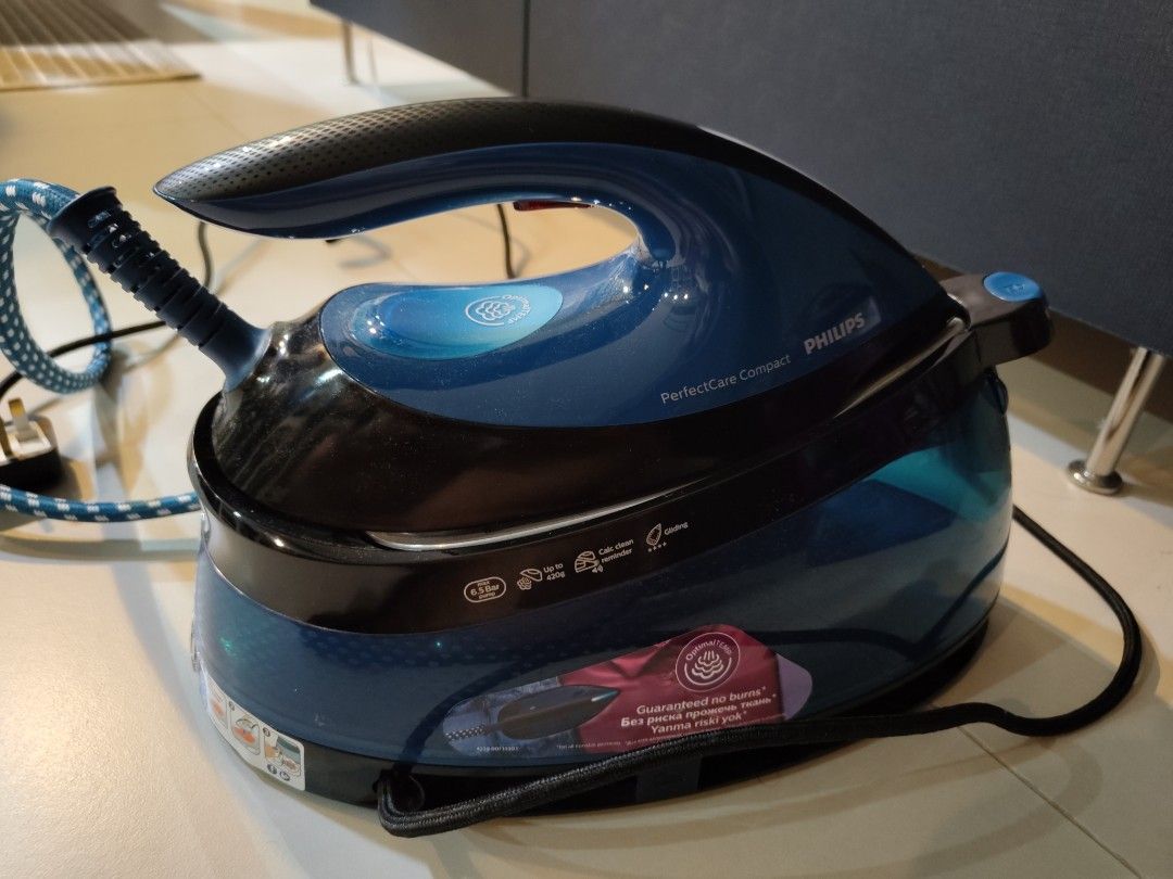 Philips PerfectCare Compact Steam Generator, TV & Home Appliances, Irons &  Steamers on Carousell
