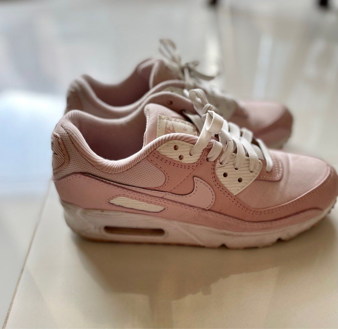 womens airmax pink