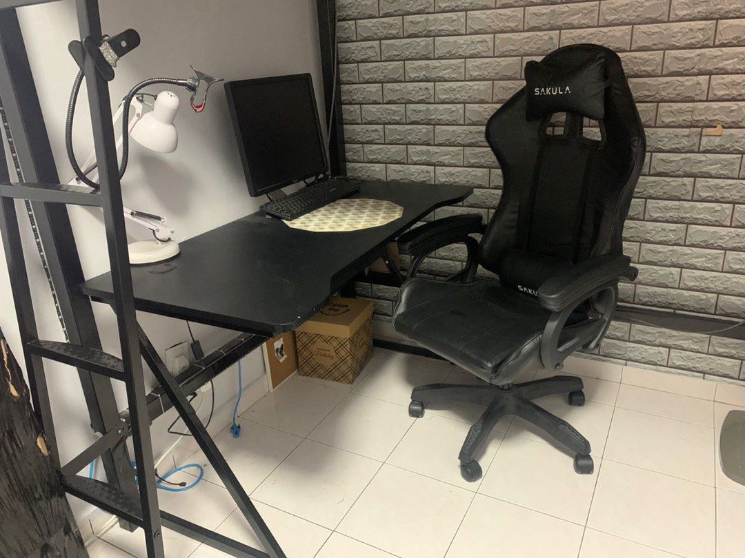 Preloved clearance computer desk