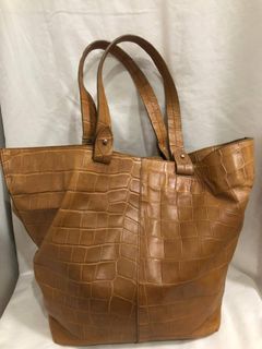 Preloved branded outlet handbags malaysia