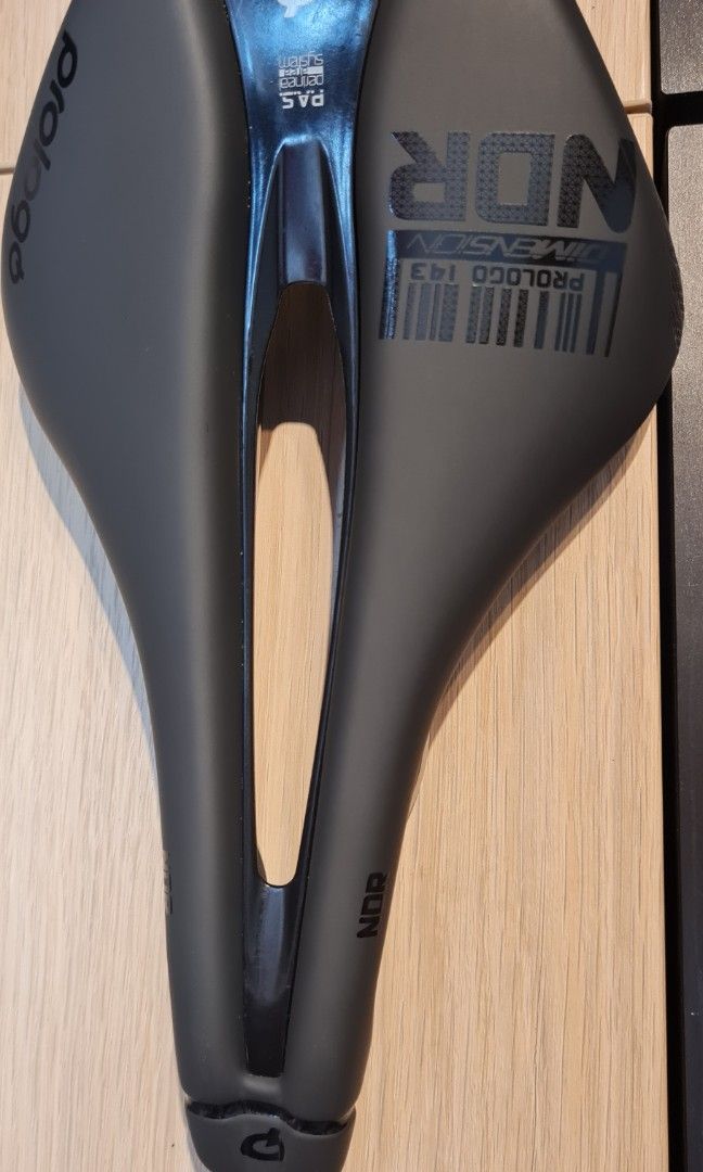 Prologo ndr saddle 143, Sports Equipment, Bicycles & Parts, Parts