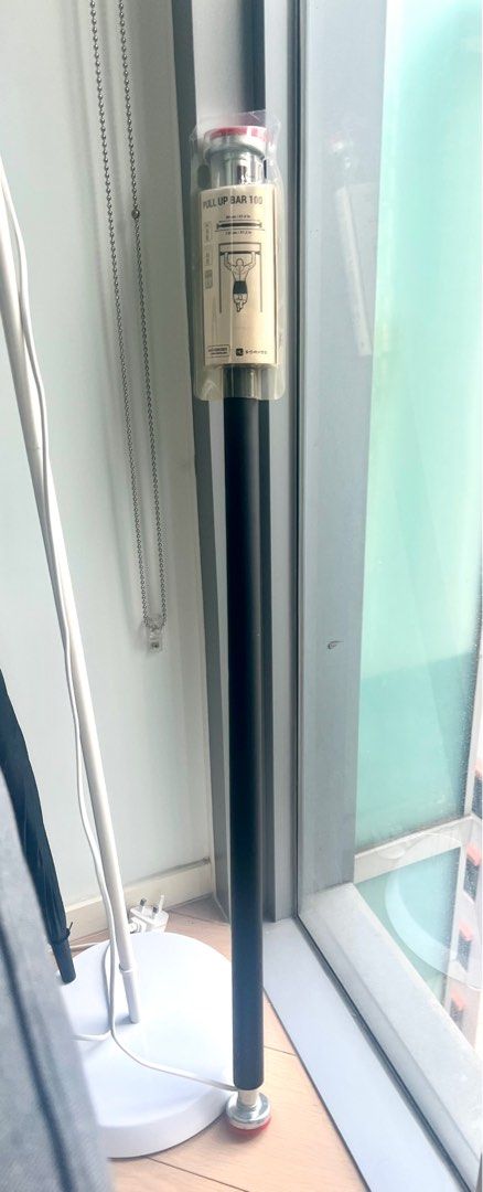 Pull up bar （分類：運動與健身 - 舉重和啞鈴）位於 Hong Kong。 由 hessyinhk 提交（商品編號 1235791066，圖片 2）。簡介： Pull up bar from decathlon. Brand new!。