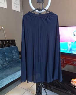 Rok navy UNIQLO