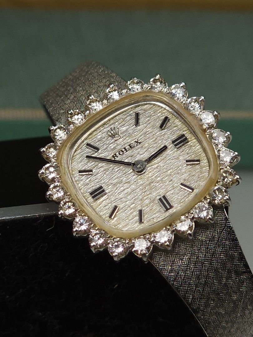 White gold clearance watch price