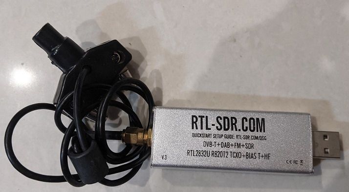 Clé USB TV TNT SDR RTL2832U – Réception DVB-T, FM, DAB – Avec Télécommande, Antenne, Pour PC
