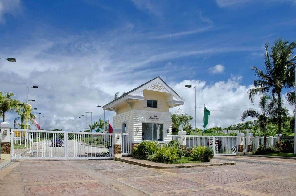 RUSH! TAGAYTAY LOT FOR SALE METRO TAGAYTAY MANORS, Property, For Sale