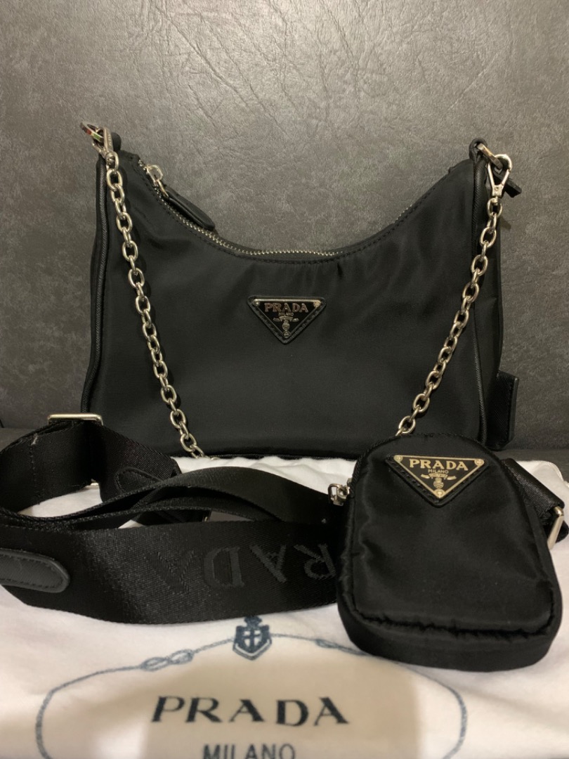 Sell Prada Saffiano Re-Edition 2005 Multipochette Bag - Black
