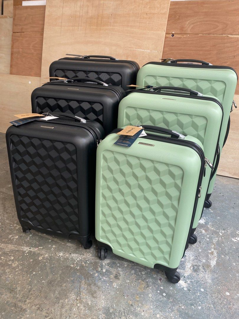 Farnham samsonite store