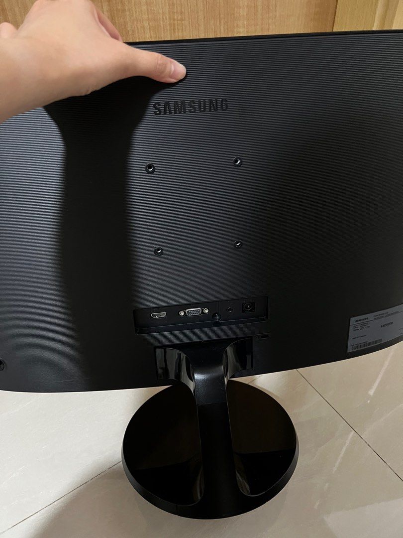 Samsung 24inch curved monitor screen C24F390FHE, Computers & Tech