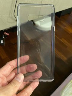 Samsung Note 9 Box and 2 Casings