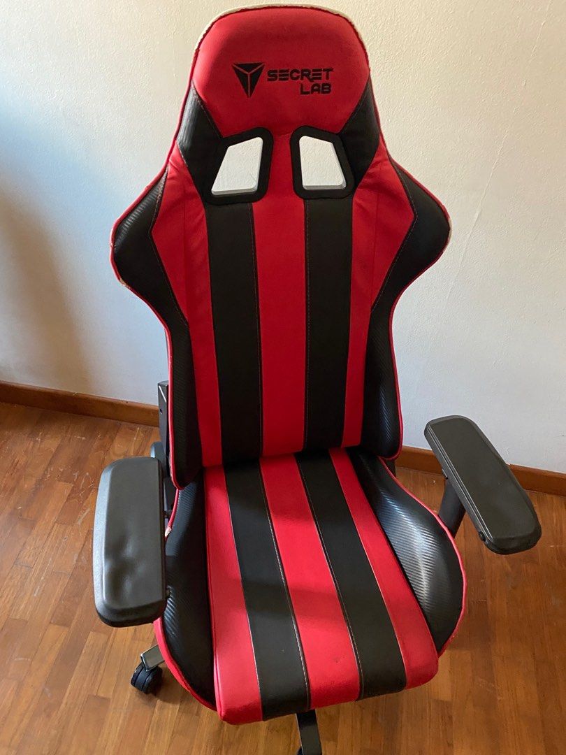 SecretLab Throne V2 Feb 2021 refurbished Furniture Home