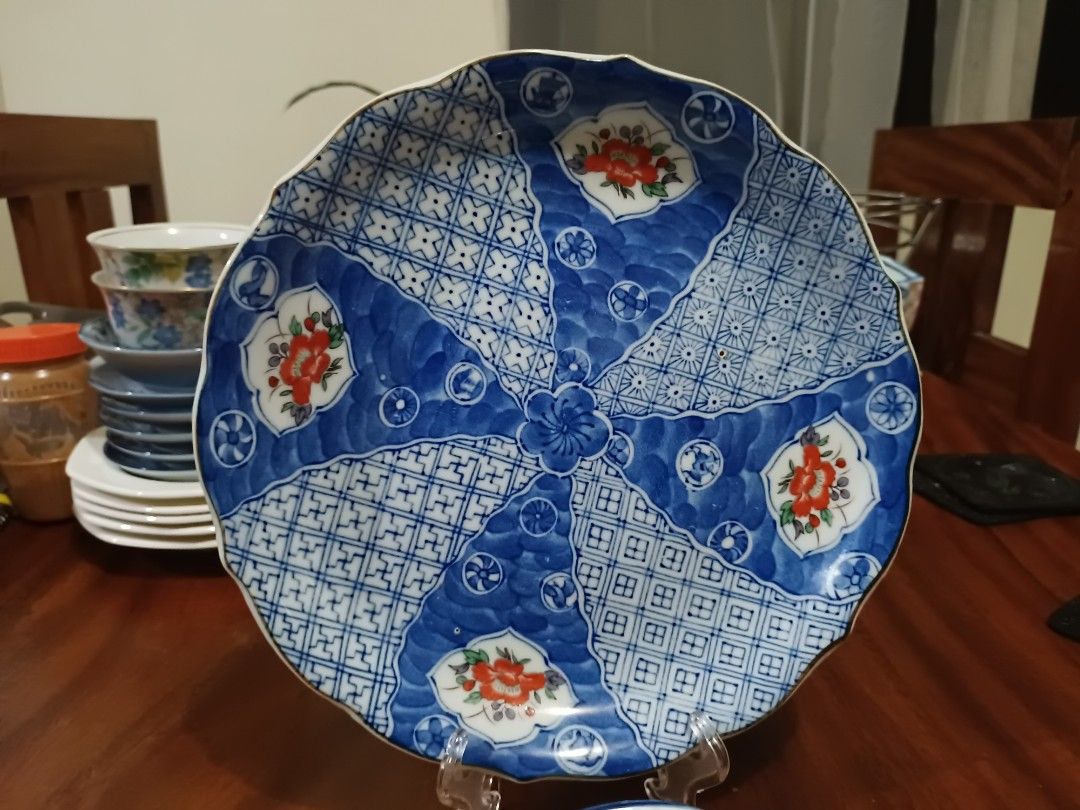 Set of Japan Dinnerware (Category: Dinnerware & Cutlery) located in Polangui. Submitted by cornerbags_shoes (Listing ID 1235820108, Image 2). Description: These are from Japan surplus items. Consist of a shallow medium serving dish, a medium deep bowl, 2 pcs small bowls and 3 pcs sauce dish. no original box included can ship nationwide.