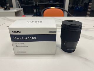 （分類：）位於 。 由 Secondhand_001 提交（商品編號 1235856423，圖片 1）。簡介： 。