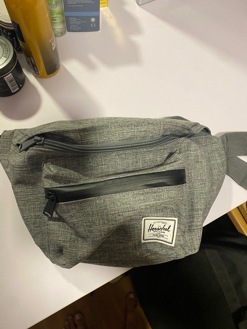 Sling bag Herschel ORIGINAL murah second 99 9