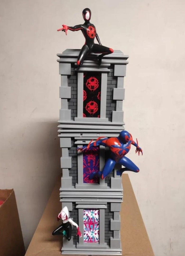 SpiderMan Across The SpiderVerse Popcorn Bucket Set, Hobbies & Toys
