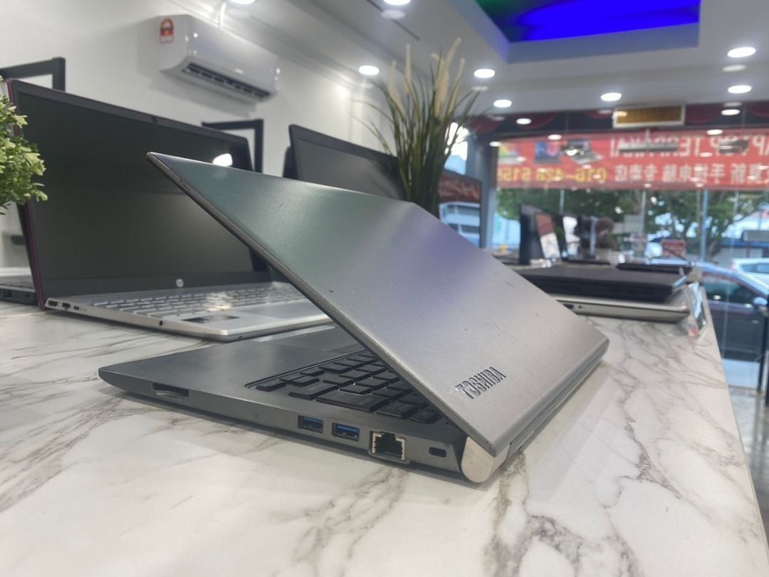 Toshiba Dynabook R63/P i5 8GB Ram SSD Ultra Slim Laptop, Computers