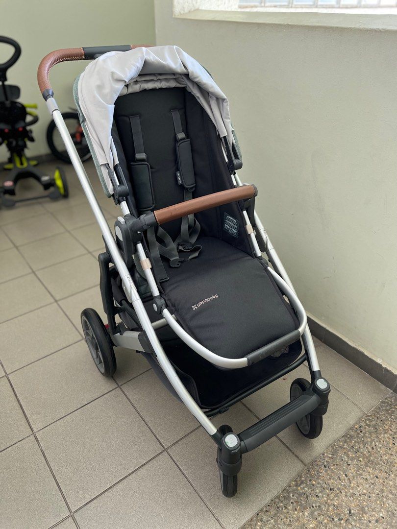 Uppababy Cruz V2 Stroller Babies Kids Going Out Strollers on