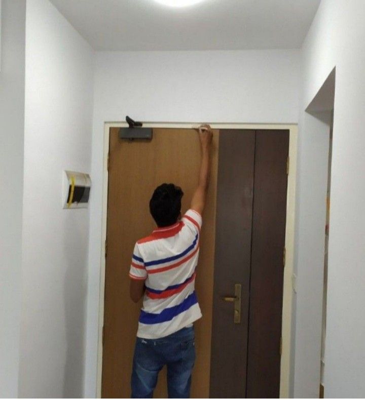 Varnish door & door frame painting service /kitchen varnish