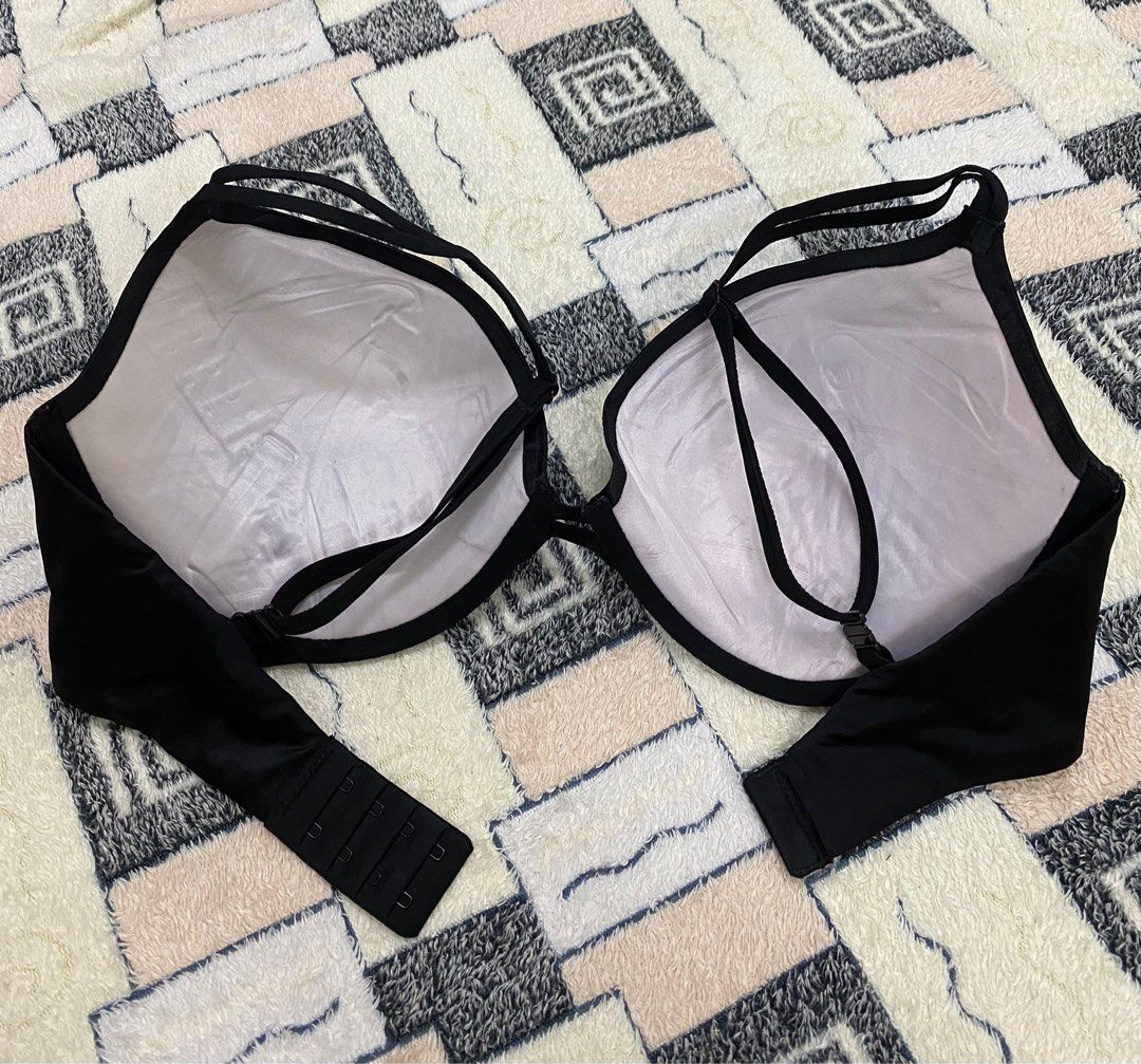 Victoria Secret 34DD/36D, Women's Fashion, New Undergarments