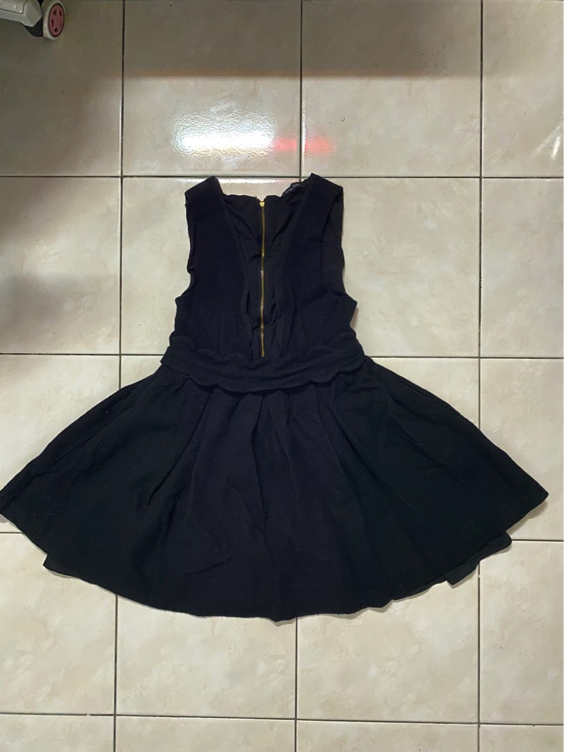 $14, Forever 21 Mesh Trimmed Skater Dress  Black dress, Prom dresses with  pockets, Skater dress