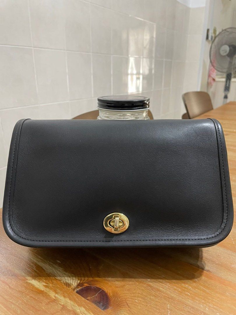 Coach pocket purse hot sale