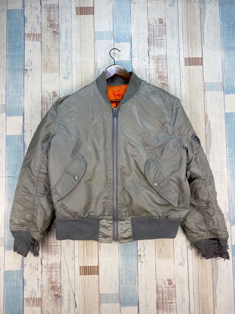 VINTAGE MA 1 INTERMEDIATE BOMBER JACKET Men s Fashion Coats Jackets and Outerwear on Carousell